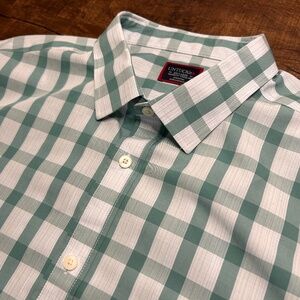 Untuckit Shirt Mens XXL Green White Button Down Relaxed Fit Wrinkle Free Check